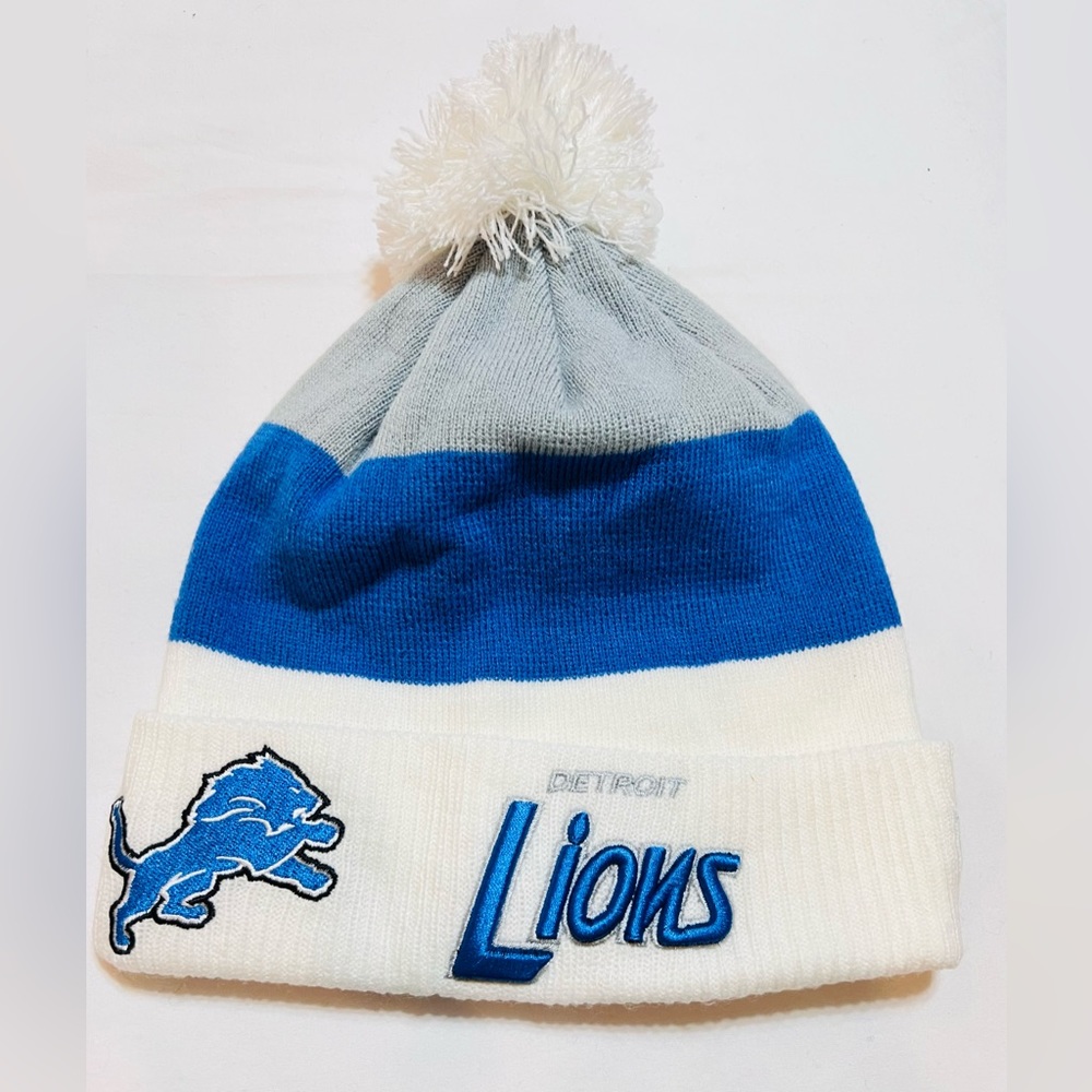 Beautiful Detroit Lions New Era knit hat beanie With Pom Pom NFL One Of A Kind - Picture 2 of 6